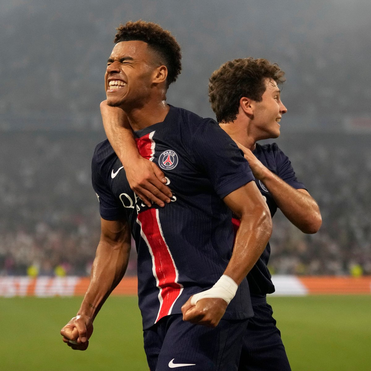 🔵🔴Πρωταθλήτρια Ευρώπης η Παρί, στην βραδιά καριέρας του Ντουέ🇪🇺⚽️

#UCLFinal #PSGInter #PSG #Inter

𝝙𝝞𝝖𝝗𝝖𝝨𝝩𝝚 𝝚𝝙𝝮: ertsports.gr/podosfairo/cha…