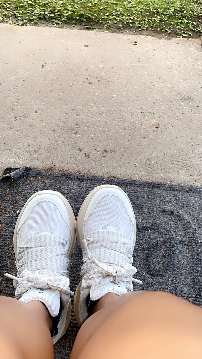 Stepin in this LOUISIANA HEAT 🥵
With <a href="/NICKIMINAJ/">Nicki Minaj</a> #Dopamine 
Milky Minaj on my FEET🤍🩶
<a href="/locibynickim/">løcibynickiminaj</a> 
<a href="/lociwear/">LØCI</a> 
💋