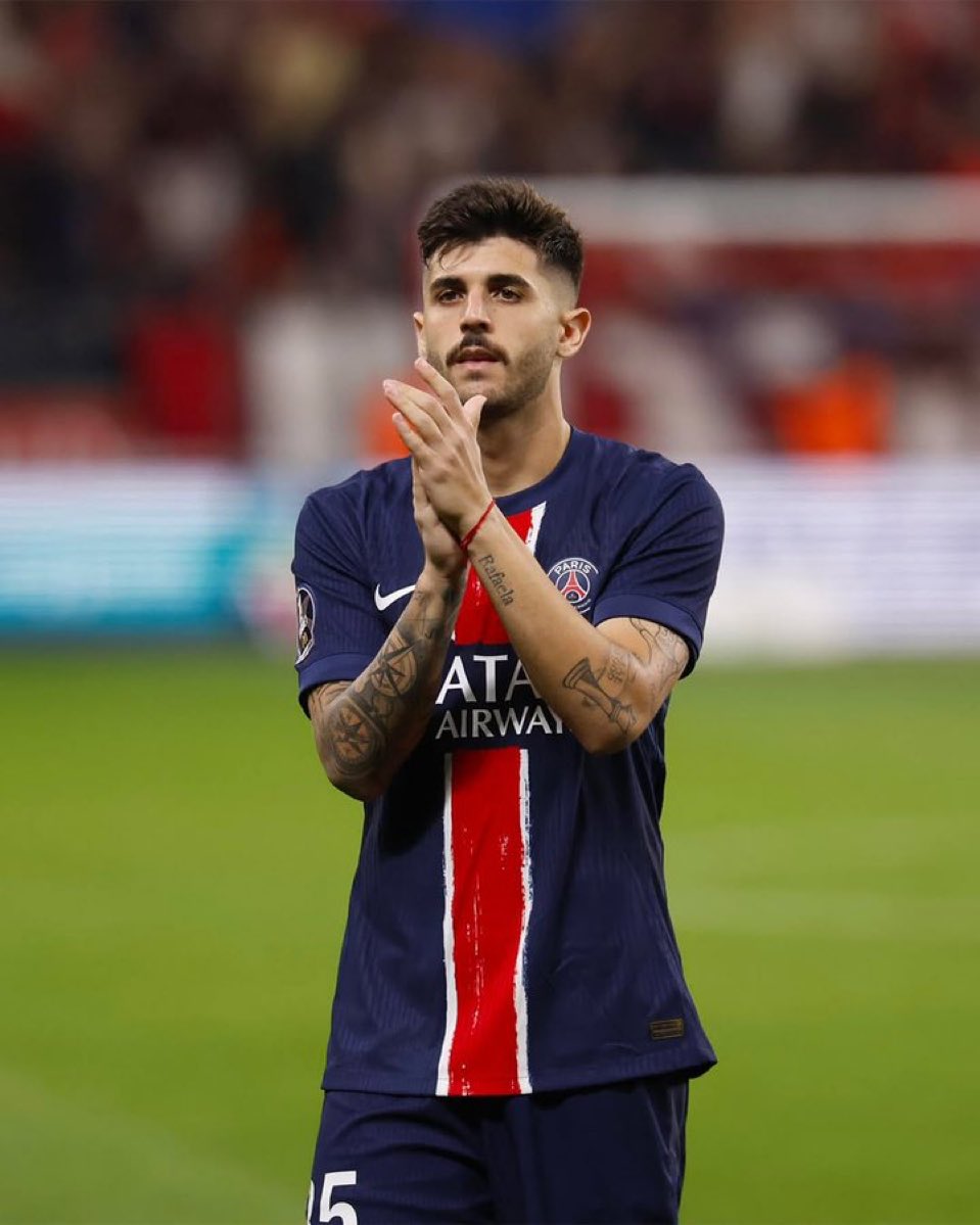 COTIA SENDO CAMPEÃO DA CHAMPIONS LEAGUE
