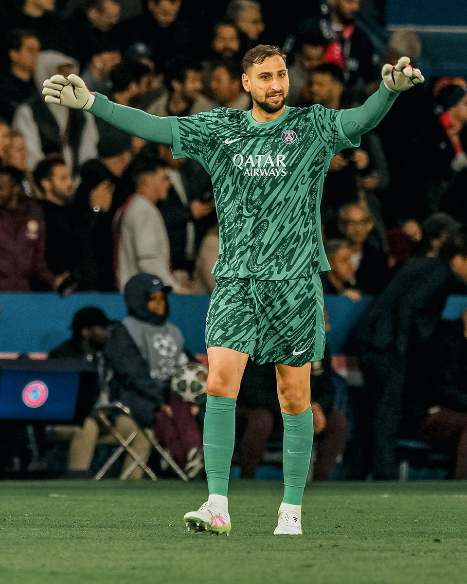 cb2one's tweet photo. Congratulations to Gianluigi Donnarumma on winning the UEFA Champions League 🇮🇹👏✨

He did it for Buffon, who couldn’t get his hands on one. Grande Gigio ❤️ https://t.co/5qe6F5HGvd