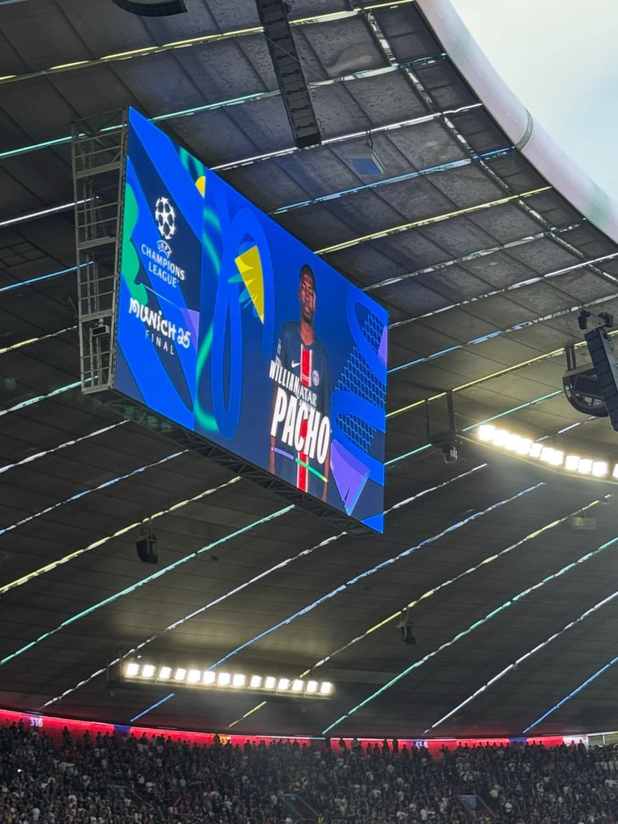 Guillermo Celi Santos (@guillermoceli) on Twitter photo Grande Pacho <a href="/willian_pacho/">Willian Pacho</a> primer ecuatoriano 🇪🇨campeón de la <a href="/ChampionsLeague/">UEFA Champions League</a> 🏆
#SiempreSePodrá
📸 <a href="/DiegoArcos14/">𝒟𝑖𝑒𝑔𝑜 𝒜𝑟𝑐𝑜𝑠 𝒮𝑎𝑎𝑣𝑒𝑑𝑟𝑎</a> Grande Pacho <a href="/willian_pacho/">Willian Pacho</a> primer ecuatoriano 🇪🇨campeón de la <a href="/ChampionsLeague/">UEFA Champions League</a> 🏆
#SiempreSePodrá
📸 <a href="/DiegoArcos14/">𝒟𝑖𝑒𝑔𝑜 𝒜𝑟𝑐𝑜𝑠 𝒮𝑎𝑎𝑣𝑒𝑑𝑟𝑎</a>