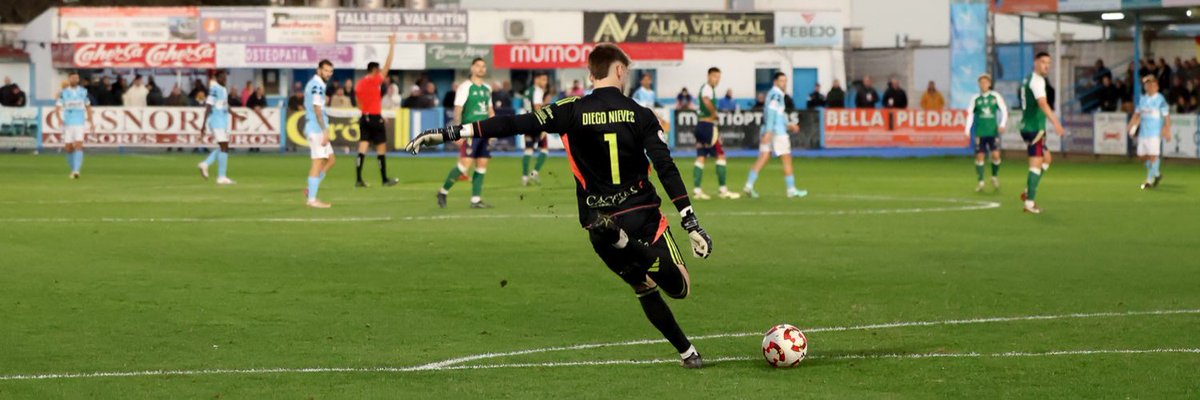 29/01/2024: Estepona corta a Diego Nieves prácticamente con el mercado de invierno cerrado.

El jugador queda sin equipo. Está cerca de firmar en La Solana de 3RFEF... pero aguanta... acaba llegando oferta en 2RFEF: UTEBO-

31/05/2025. Temporadón, uno de los jugadores clave del