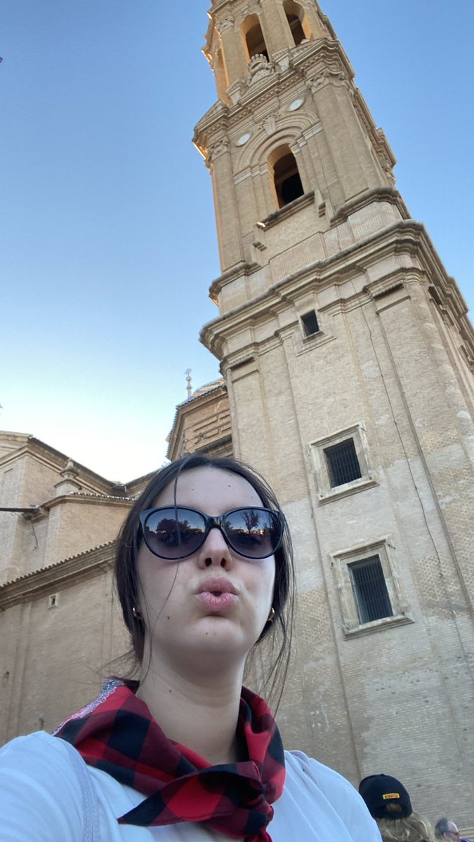 Horancerocero's tweet photo. Q desirte k no sepas ZARAGOZA k grax por todo aki me tienes pa lo q necesites y nos seguiremos viendo!! Un besote reina https://t.co/xpo960Iq38