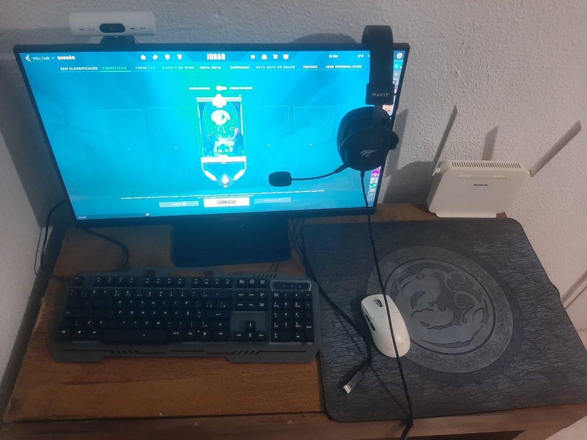 KRAMARICKvlr's tweet image. Muita gente na minha live vem me perguntar sobre meu setup, e ta ai

teclado (seila paguei 60 reais)
mouse dragon fly r1 pro max (280+)
mousepad qinsui2
Monitor Pichau Centauri CRS24
Headseat Havit H2002d
Alem de que meu pc fica oscilando entre 200 a 150 fps 👍