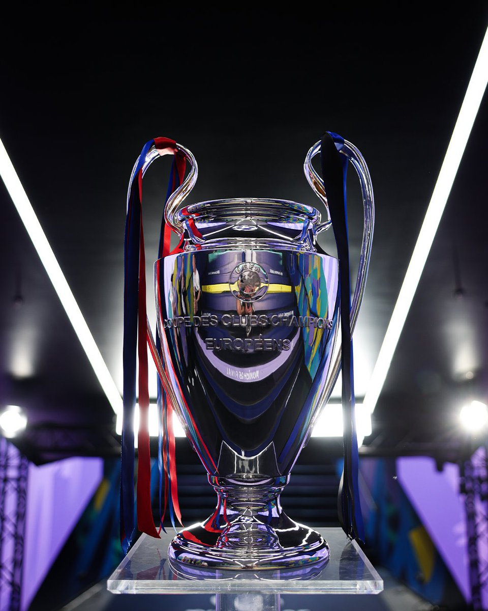UwihirwePatric1's tweet photo. Perezida wa Repubulika y’u #Rwanda, #KagamePaul, yashimiye #PSG yegukanye Igikombe cyayo cya mbere mu Mateka ya #UEFAChampionsLeague.
Ibaye kandi Ikipe ya 2 yo mu Bufaransa yegukanye iki gikombe cy’Amatwi manini, nyuma ya #Marseille yabikoze mu 1993.
@theupdaterwanda
#RwOT https://t.co/wvOtu7JDW6