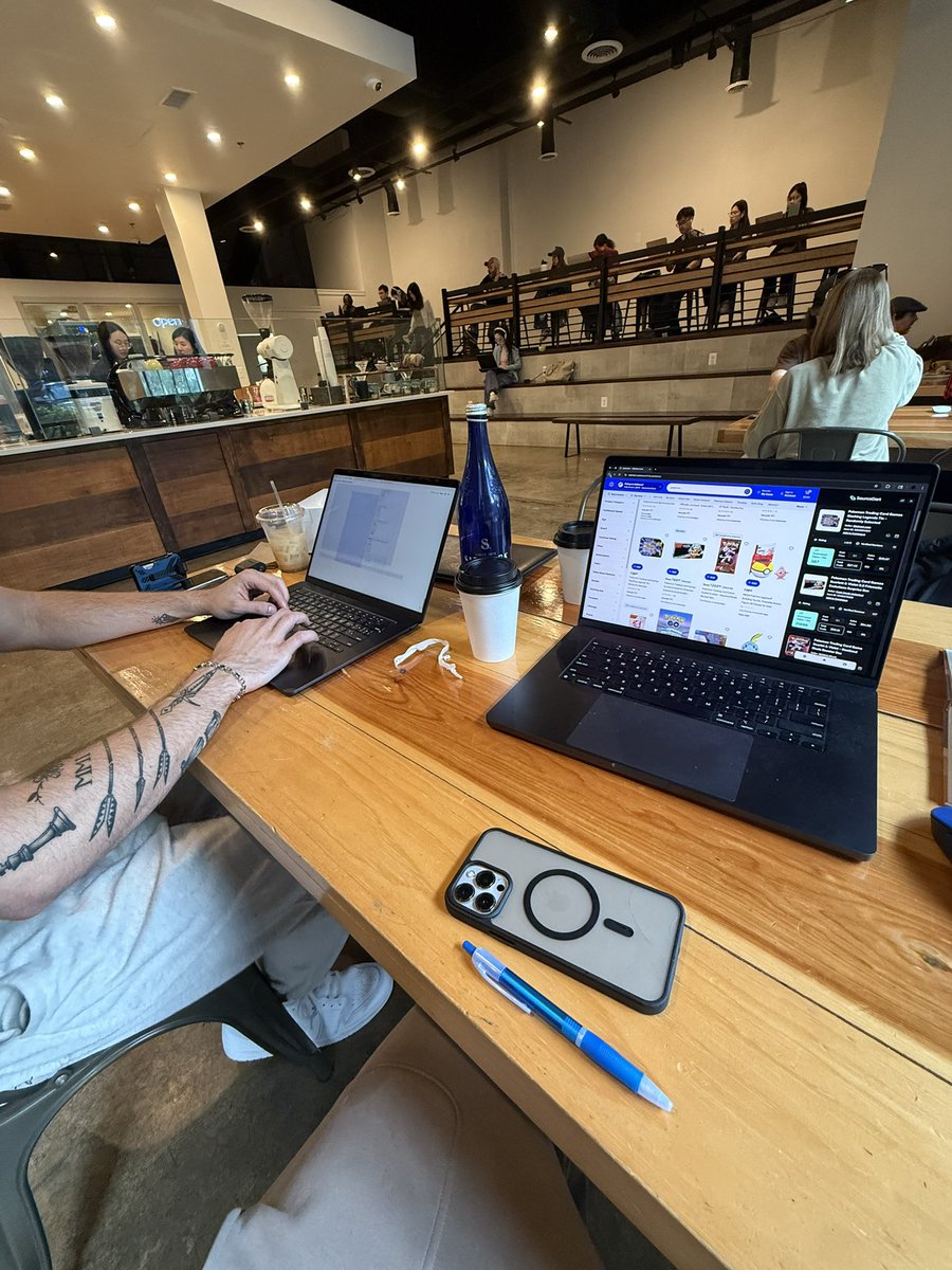 Jacobecommerce's tweet photo. Saturday Coffee shop grind. https://t.co/d8fp7grmbS