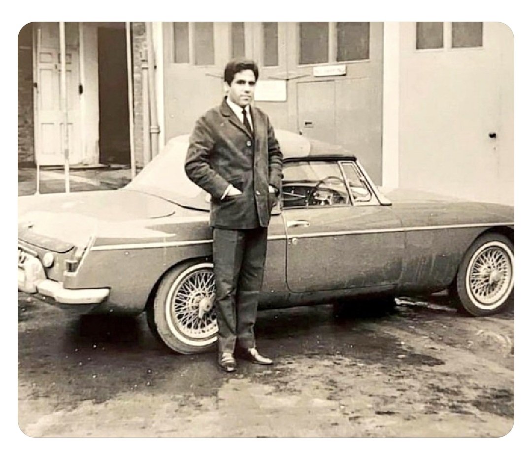 غازي فهد الطخيم رحمه الله اثناء دراسته فى بريطانيا ايام الستينيات