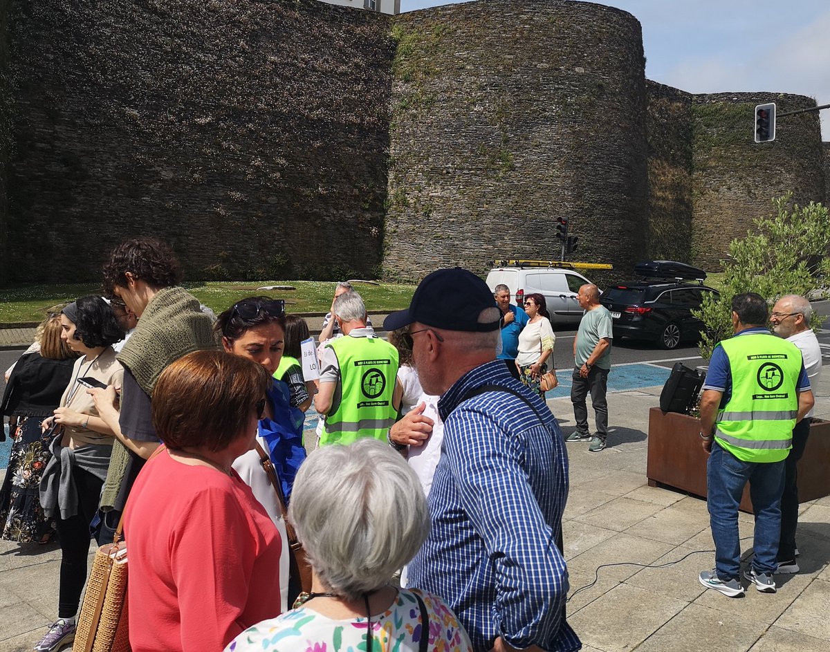 Nery Díaz (@nerydp) on Twitter photo <a href="/concellodelugo/">Concello de Lugo</a> <a href="/Xunta/">Xunta de Galicia</a> <a href="/LaraMendezLopez/">Lara Méndez López</a> <a href="/ElenaCandiaLu/">Elena Candia</a> <a href="/MontseValcarcel/">Montse Valcárcel</a> <a href="/Ruben_Arroxo/">Rubén Arroxo</a> <a href="/ecoloxistasCdaM/">Ecoloxistas Costa da Morte. Atlàntica e Verde</a> <a href="/EcoloxistasAnca/">Ecoloxistas ANCARES. Atlántica e Verde</a> <a href="/EcoloxistasGC/">Ecoloxistas Galicia Centro Atlántica e Verde</a> <a href="/EcoloxistasM/">Ecoloxistas A Mariña Atlántica e Verde</a> <a href="/Artabra_e/">Ecoloxistas Ártabra Atlántica e Verde</a> <a href="/ecoloxistasPonS/">Ecoloxistas Pontevedra Sur Atlántica e Verde</a> <a href="/ecoloxistasNOou/">Ec NOROESTE OURENSÁN Atlántica e Verde</a> <a href="/EcoloxistasSaMo/">Ecoloxistas SARRIA Atlántica e Verde</a> <a href="/EcoGalTrasmont/">Ecologistas Galego-Transmontano. Atlântica e Verde</a> Rematou o acto tras a lectura dos dous manifestos...
Unha oportunidade para encontrarse, para escoitarse, para comunicarse...
Grazas a tódolos q, dun xeito ou de outro, o fixeron posible. <a href="/concellodelugo/">Concello de Lugo</a> <a href="/Xunta/">Xunta de Galicia</a> <a href="/LaraMendezLopez/">Lara Méndez López</a> <a href="/ElenaCandiaLu/">Elena Candia</a> <a href="/MontseValcarcel/">Montse Valcárcel</a> <a href="/Ruben_Arroxo/">Rubén Arroxo</a> <a href="/ecoloxistasCdaM/">Ecoloxistas Costa da Morte. Atlàntica e Verde</a> <a href="/EcoloxistasAnca/">Ecoloxistas ANCARES. Atlántica e Verde</a> <a href="/EcoloxistasGC/">Ecoloxistas Galicia Centro Atlántica e Verde</a> <a href="/EcoloxistasM/">Ecoloxistas A Mariña Atlántica e Verde</a> <a href="/Artabra_e/">Ecoloxistas Ártabra Atlántica e Verde</a> <a href="/ecoloxistasPonS/">Ecoloxistas Pontevedra Sur Atlántica e Verde</a> <a href="/ecoloxistasNOou/">Ec NOROESTE OURENSÁN Atlántica e Verde</a> <a href="/EcoloxistasSaMo/">Ecoloxistas SARRIA Atlántica e Verde</a> <a href="/EcoGalTrasmont/">Ecologistas Galego-Transmontano. Atlântica e Verde</a> Rematou o acto tras a lectura dos dous manifestos...
Unha oportunidade para encontrarse, para escoitarse, para comunicarse...
Grazas a tódolos q, dun xeito ou de outro, o fixeron posible.