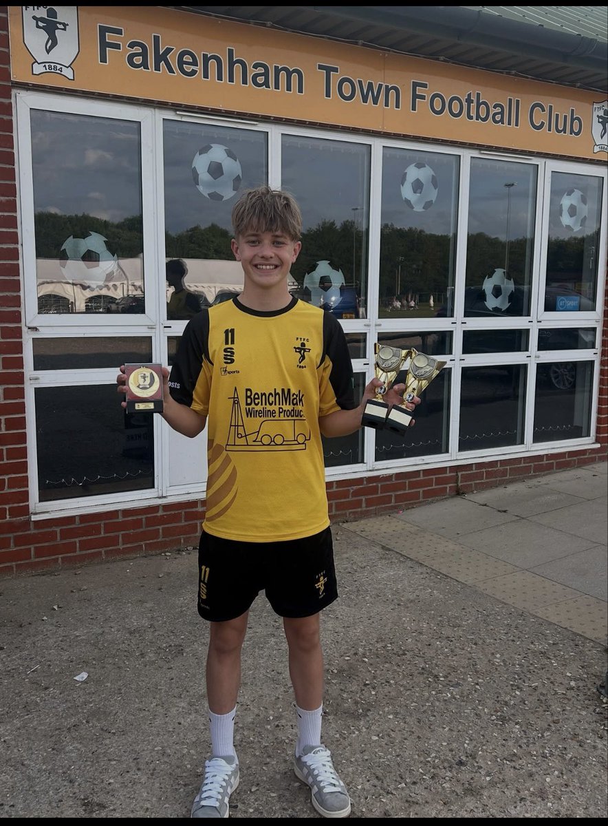 What a brilliant night celebrating a fantastic season 🙌⚽️

🏆 Award Winners 🏆
👏 Manager’s Player of the Year: Olly
👏 Players’ Player of the Year: Ethan
👏 Runner-Up Players’ Player: Zach
👏 Most Progressive Player: Noa
👏 Supporters’ Player of the Year: Ethan
 #UTG 👻👻