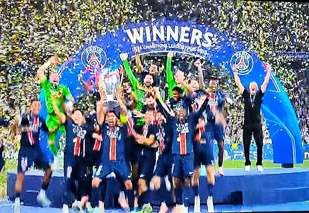 Johnny74333893's tweet photo. #triplete #PsgInter #ChampionsLeague https://t.co/V9AyeMYCOl