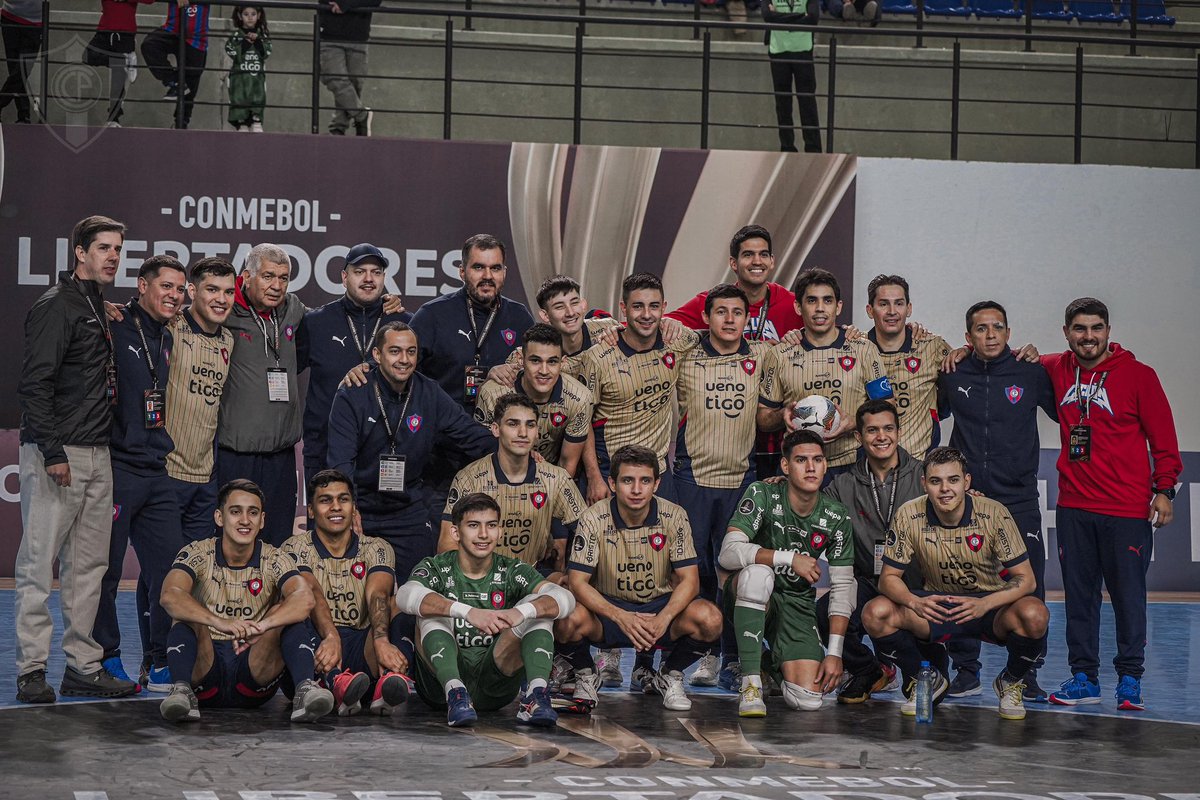 FUTSAL FIFA - Club Cerro PorteΓ±o (@cerrofutsalfifa) on Twitter photo Β‘π―π°2π»πΆπΉπ°4 π·πΌπΉπ¨! πβοΈ
Gary y Yiyi se despiden del ambito internacional, leyendas del CiclΓ³n, fundamentales en la obtenciΓ³n de nuestra primera Copa Libertadores de Futsal en el 2016 πͺοΈ
Β‘Gracias por tanto! π«‘πͺ
π΅π΄ #π³πππ«ππΓ±πππ«ππππππππ π9οΈβ£ Β‘π―π°2π»πΆπΉπ°4 π·πΌπΉπ¨! πβοΈ
Gary y Yiyi se despiden del ambito internacional, leyendas del CiclΓ³n, fundamentales en la obtenciΓ³n de nuestra primera Copa Libertadores de Futsal en el 2016 πͺοΈ
Β‘Gracias por tanto! π«‘πͺ
π΅π΄ #π³πππ«ππΓ±πππ«ππππππππ π9οΈβ£
