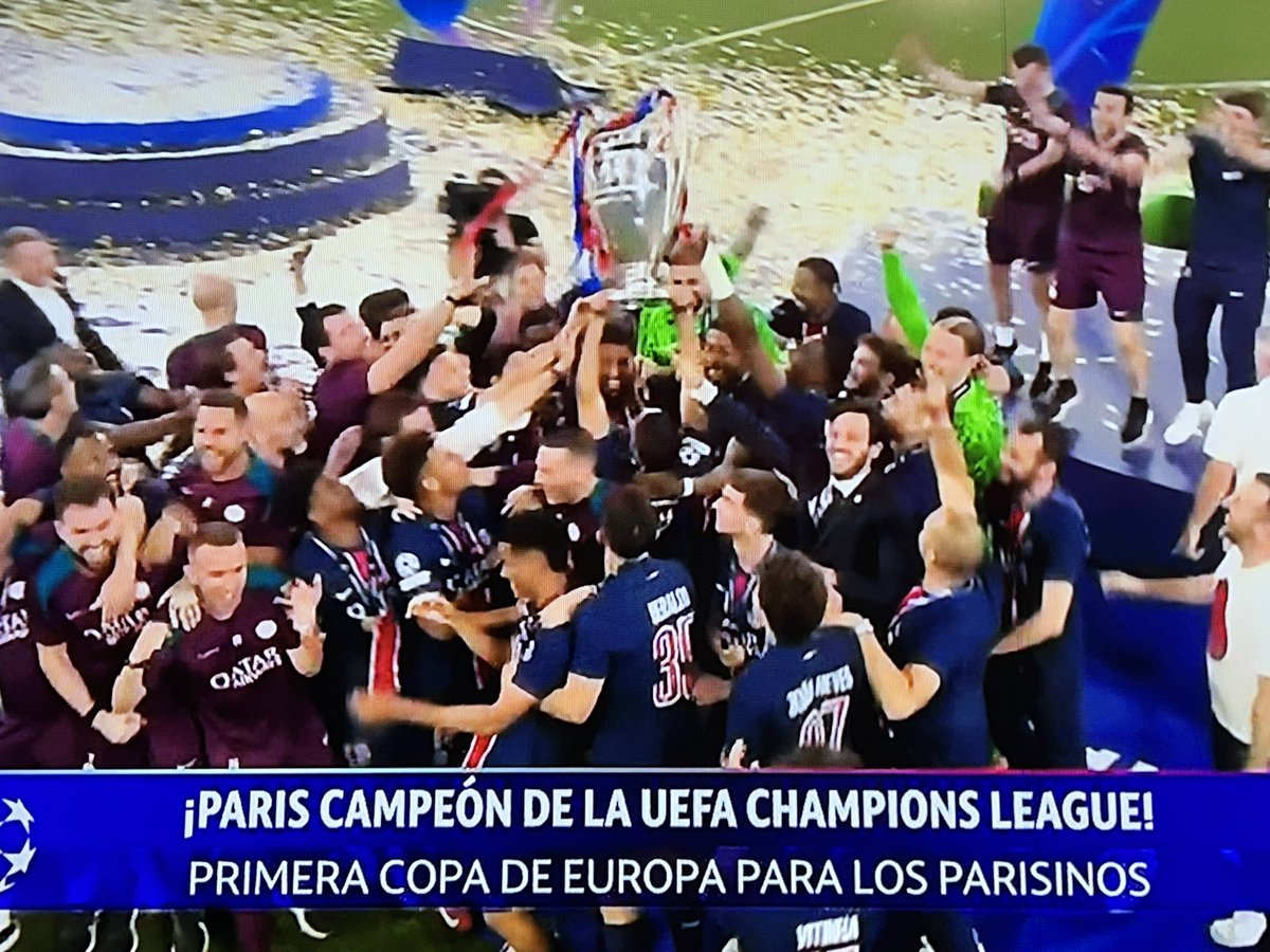 La historia se escribió! Primer título para #PSG 
#finalchampionsleague 
Y Luis Enrique el artífice!
👏👏👏🏆⚽️🇫🇷