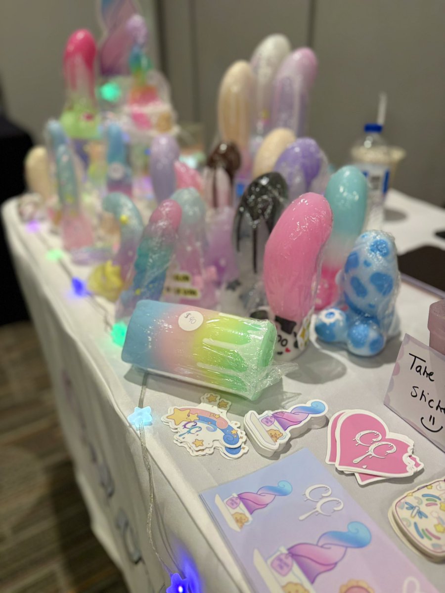 Come visit us at <a href="/AltPornNet/">AltPornNet</a> Fan Day 💖