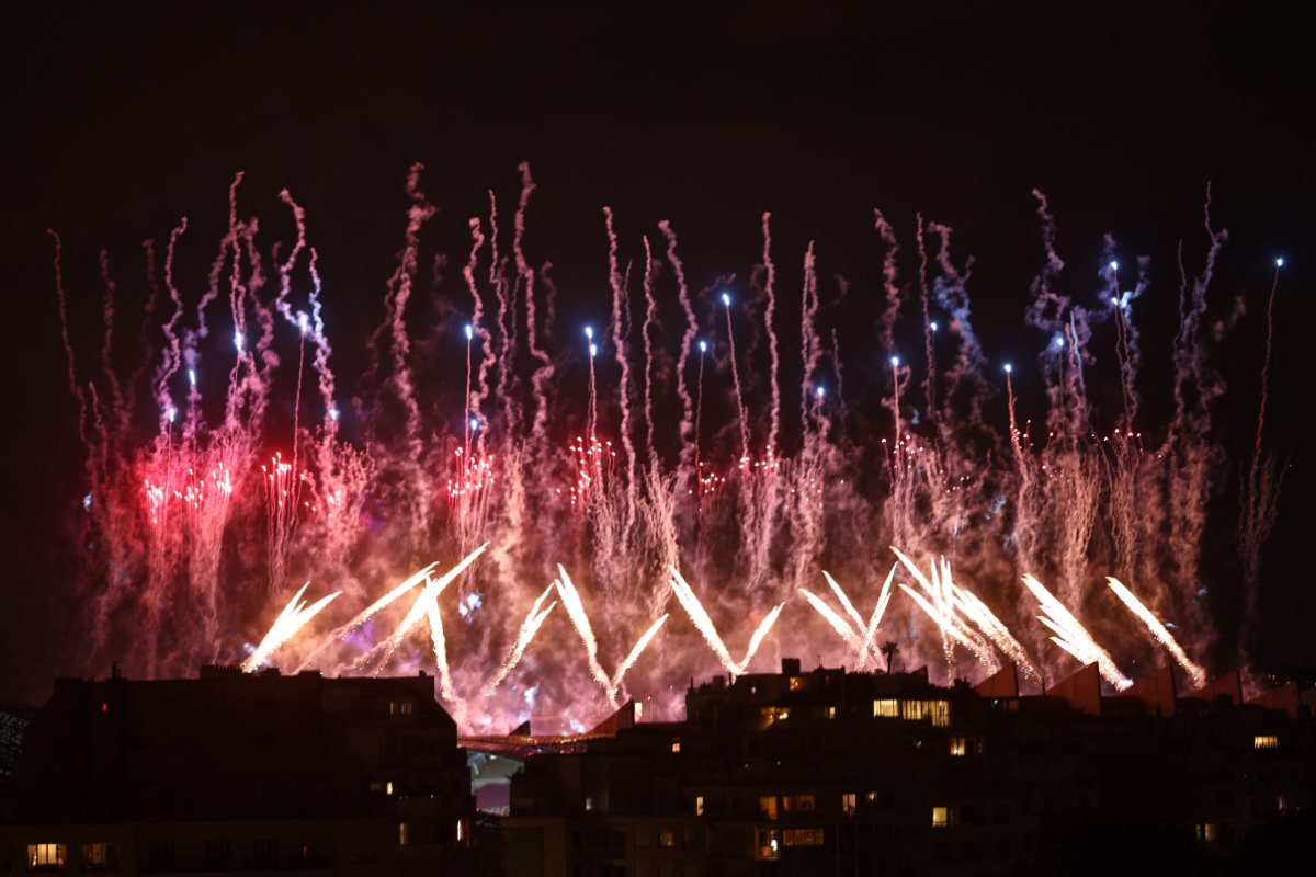 Arab News | Sport (@arabnewssport) on Twitter photo #UPDATE: Fireworks explode over the Parc des Princes stadium in Paris after <a href="/PSG_English/">Paris Saint-Germain</a> won the #uefachampionsleague final football match against <a href="/InterMilanFC/">Inter Milan FC News</a> late on Saturday. arab.news/2xjw5 #UPDATE: Fireworks explode over the Parc des Princes stadium in Paris after <a href="/PSG_English/">Paris Saint-Germain</a> won the #uefachampionsleague final football match against <a href="/InterMilanFC/">Inter Milan FC News</a> late on Saturday. arab.news/2xjw5