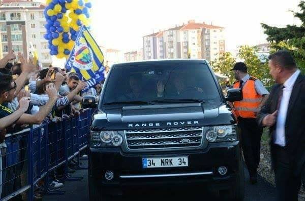 Biz Range Rover seviyoruz.