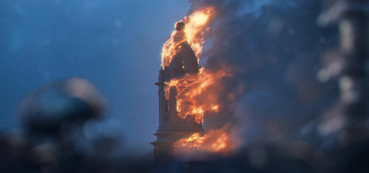 En este capítulo El Eternauta tuvo la posibilidad de meter un "en nombre de Cristo, fuera de la casa de Dios" pero lo dejaron pasar