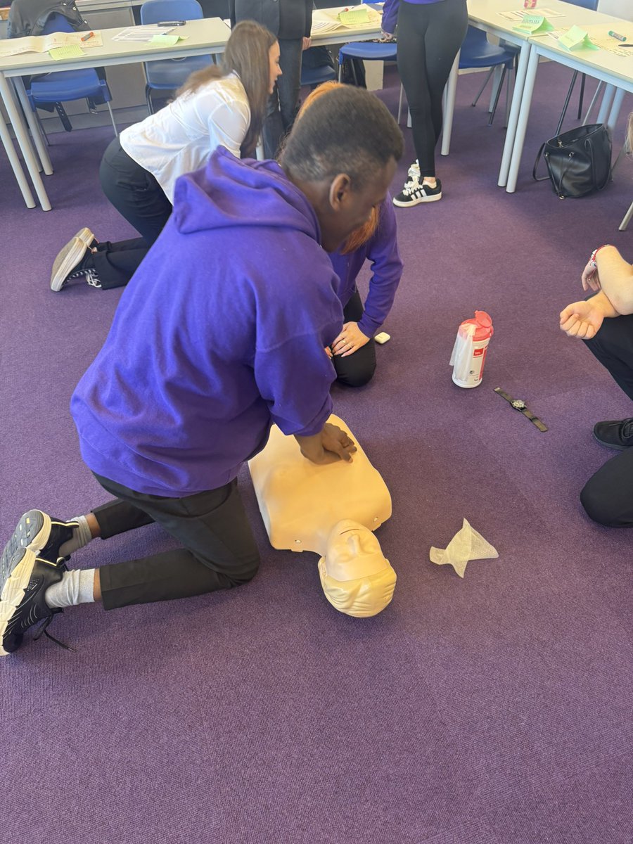 MissLittlejohn3's tweet image. A great couple of days helping our seniors achieve their level 6 first aid at work qualification⛑️ What a fantastic boost for their employability. Employers highly value these skills! @StMachar_WA @stmacharacademy