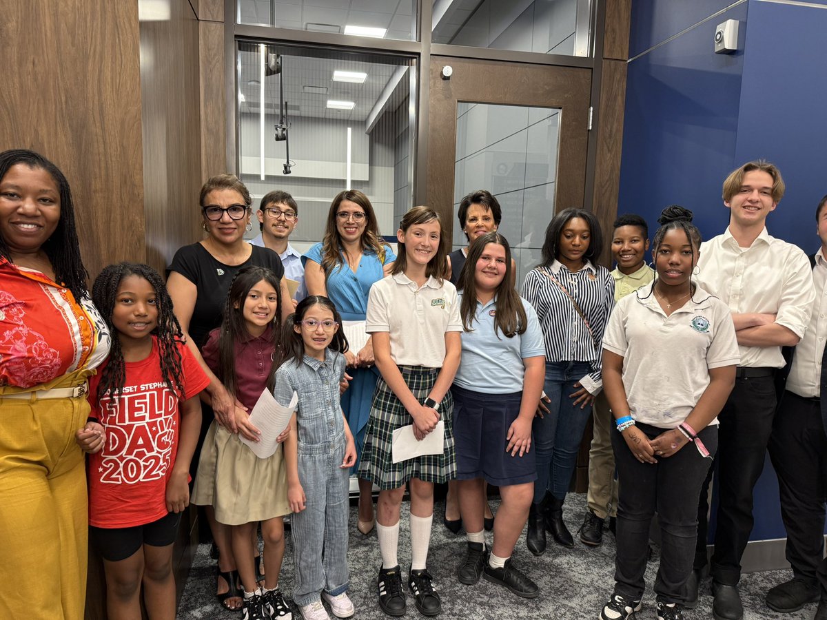 ValeriaGurr's tweet image. Opportunity Scholarship students deserve better.
The current funding cap is far too low. #nvleg give families more choices, not fewer.
📣 Families: Contact your representatives today and demand action. Time is running out!
#SchoolChoice #nvleg