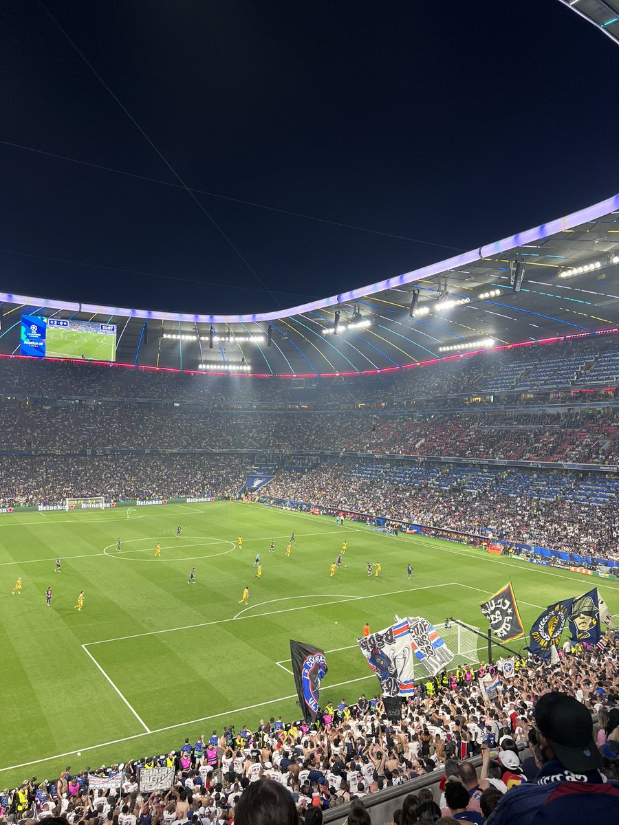 DaRey 👑 tweet media