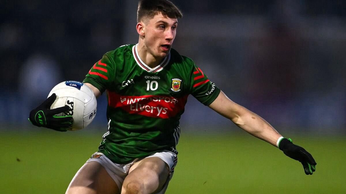 This man tonight was sensational for Mayo. Created 1-2 that no one else could from nowhere and made a terrific block and turnover in front of the stand. What an impact. His run for the penalty was incredible. Nothing looked on when he took possession. Take a bow Davitt Neary.