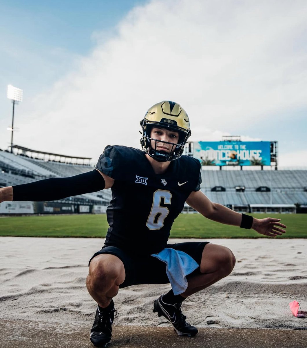 Three-Star Minersville Area (Penn) QB Dante Carr shared pictures from his OV on Instagram.

VIP Interview: 247sports.com/article/knight…