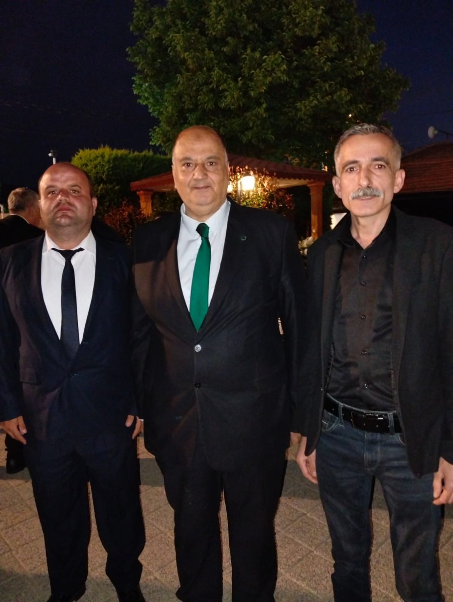 BURSA ÇSSM DERNEGİ (@cssmbursa) on Twitter photo Gelecek Partisi Bursa il Başkanı Sayın <a href="/fuat_kadioglu/">MAHMUT FUAT KADIOĞLU</a>
ile güzel bir akşam sohbet ederek magduriyetimizi dile getiren başkanlarımıza ve İl başkanımıza teşekür ediyoruz
<a href="/Gelecek1606/">Gelecek Partisi Bursa İl Başkanlığı (Resmî Hesap)</a>
<a href="/GelecekPartiTR/">Gelecek Partisi</a>
<a href="/Bursacssmderneg/">Fatih Yeniay</a>
<a href="/ycelltaskin16/">Yücel TAŞKIN</a>
<a href="/brahimelikkaya8/">İBRAHİM</a>
#StajyerVeÇırakİktidarıBelirler Gelecek Partisi Bursa il Başkanı Sayın <a href="/fuat_kadioglu/">MAHMUT FUAT KADIOĞLU</a>
ile güzel bir akşam sohbet ederek magduriyetimizi dile getiren başkanlarımıza ve İl başkanımıza teşekür ediyoruz
<a href="/Gelecek1606/">Gelecek Partisi Bursa İl Başkanlığı (Resmî Hesap)</a>
<a href="/GelecekPartiTR/">Gelecek Partisi</a>
<a href="/Bursacssmderneg/">Fatih Yeniay</a>
<a href="/ycelltaskin16/">Yücel TAŞKIN</a>
<a href="/brahimelikkaya8/">İBRAHİM</a>
#StajyerVeÇırakİktidarıBelirler