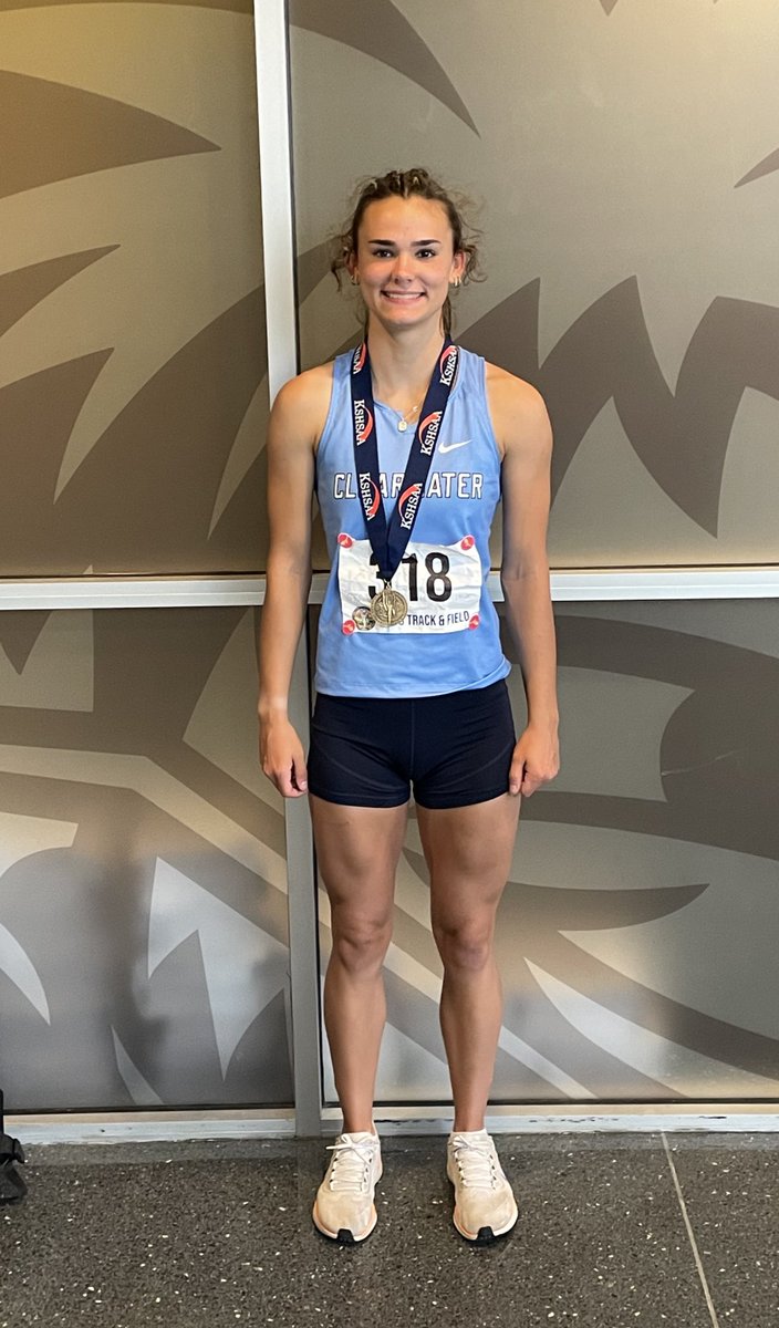 chsindiantrack's tweet photo. State Medalist: @nolandcallie places 5th in the 100! https://t.co/IXrlfO6zld