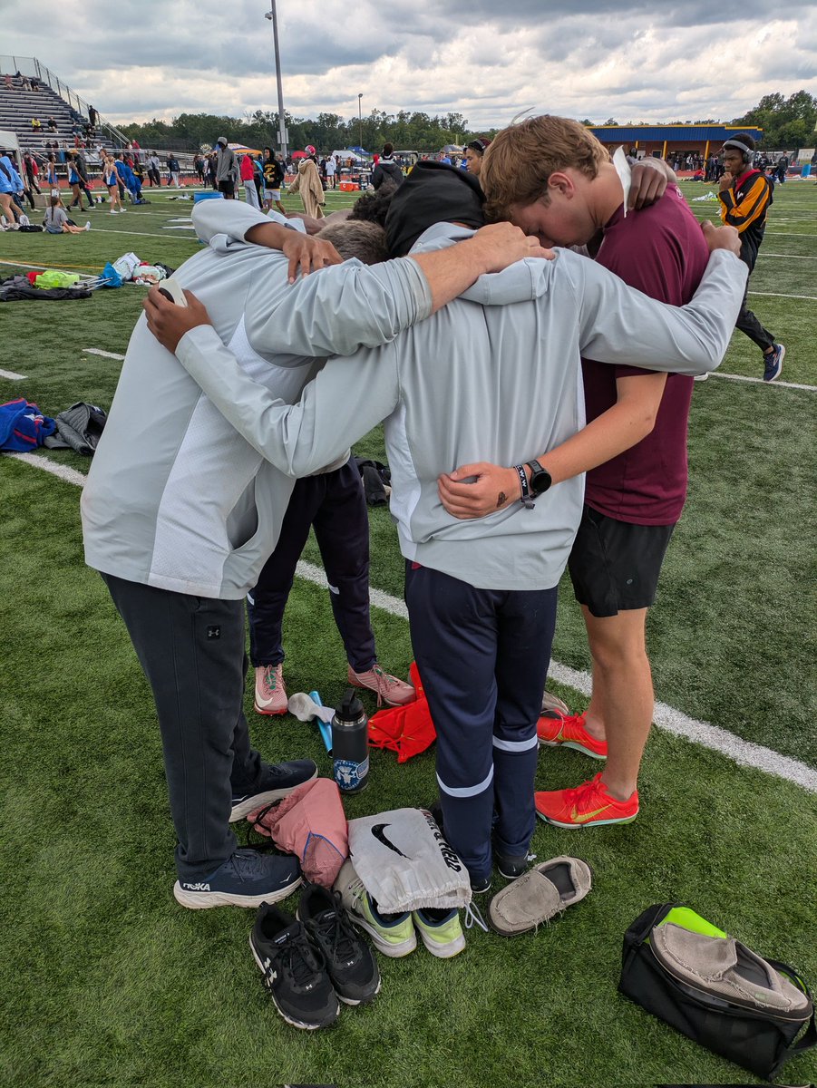 Eastern Boys TF/XC (@eastern_track) on Twitter photo The 4x400 placed 18th in Group 4. What an accomplishment making it to states this year! From not qualifying anyone last year to qualifying in 4 events (2 of which were relays), there is lots to be proud of. All underclassmen so we will be back! <a href="/easternviking/">Eastern Athletics & Activities</a> The 4x400 placed 18th in Group 4. What an accomplishment making it to states this year! From not qualifying anyone last year to qualifying in 4 events (2 of which were relays), there is lots to be proud of. All underclassmen so we will be back! <a href="/easternviking/">Eastern Athletics & Activities</a>