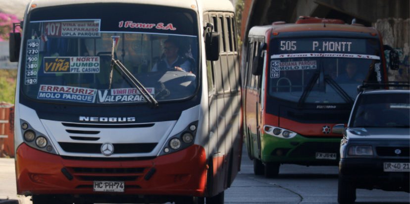 ➡️ Transporte público anuncia #paralización para este lunes: Las empresas Viña Bus, Central Placeres y Fenur señalaron que esto será en protesta por el retraso en los pagos de subsidios por parte del Ministerio de Transporte