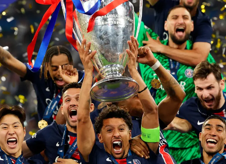 elcolombiano's tweet photo. 🏆 #Fútbol | Lo que no pudieron Neymar, Messi y Mbappé lo hizo Luis Enrique: PSG es nuevo campeón de la Champions ➡️ https://t.co/rfh3pJi9Xn https://t.co/vXWoaXXiyC