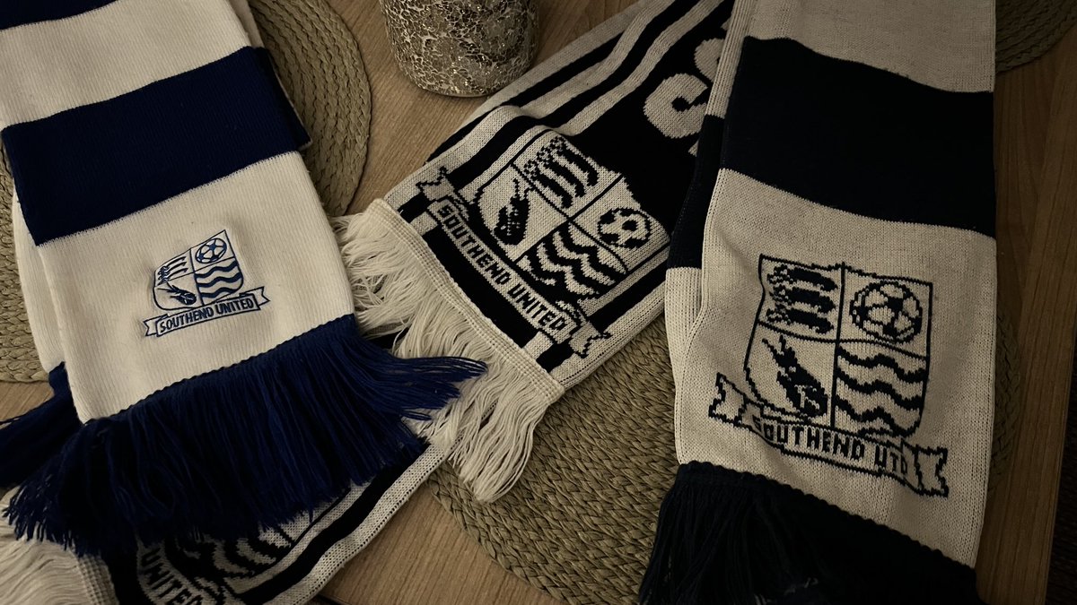⁦<a href="/SUFCRootsHall/">Southend United FC</a>⁩ selection of scarves for the boys for tomorrow
