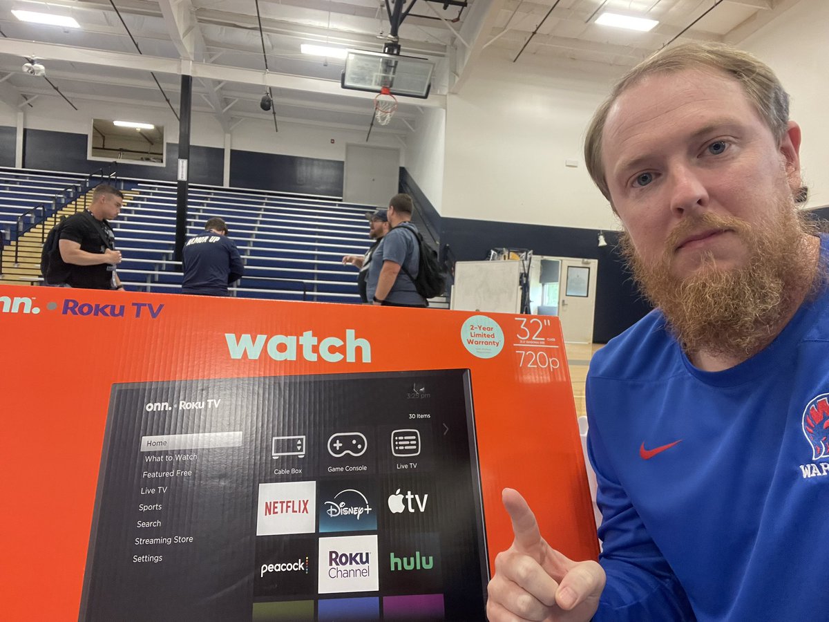 Fun way to cap off the <a href="/TheSixClinic/">The "Six" Coaches Clinic</a> . Winning a raffle for a TV before heading back to Houston 😂. Thank you to all the coaches that make #SixManFootball great! Looking forward to next year!