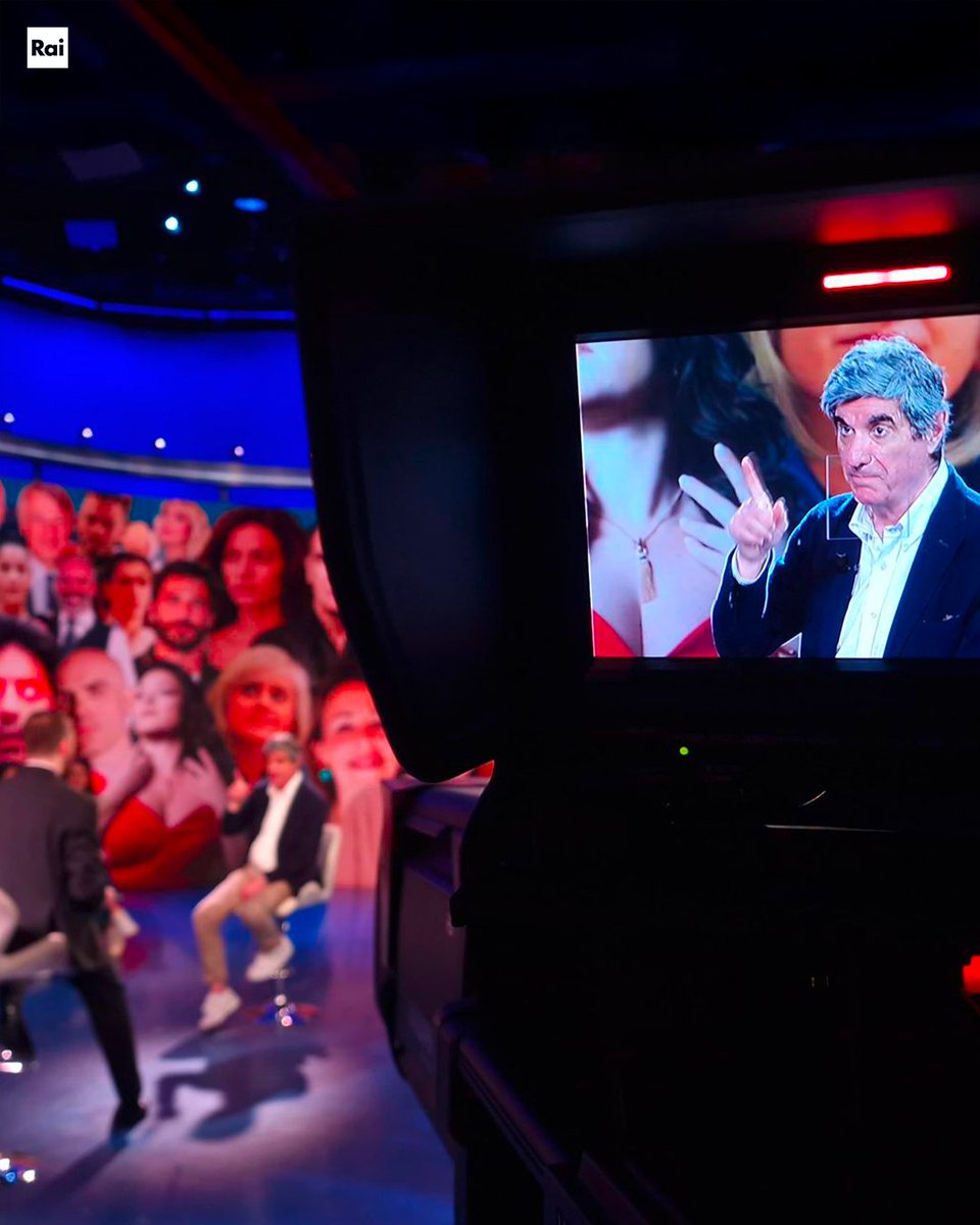 Rai3 (@raitre) on Twitter photo C’è dell’entusiasmo! <a href="/iosonocarrara/">Marco Carrara</a> conduce il gran finale di stagione di #Timeline: oggi, alle 10.50, su #Rai3 e #RaiPlay. 💥
Nell’attesa, un po’ di backstage 📸 C’è dell’entusiasmo! <a href="/iosonocarrara/">Marco Carrara</a> conduce il gran finale di stagione di #Timeline: oggi, alle 10.50, su #Rai3 e #RaiPlay. 💥
Nell’attesa, un po’ di backstage 📸