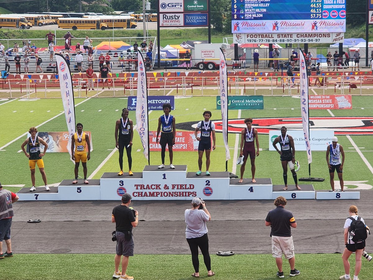 Avarus Kuhn-Wofford (<a href="/avarus_w/">Avarus Kuhn-Wofford</a> ) caps off his HS career with a 2nd place finish at state in the 300M Hurdles! 

He ran a 38.45 second time which is good for a NEWWW Joplin High School record ! Congratulations! 

He will continue his hurdle career at MSSU! 

#JOMOTrack #GoEagles