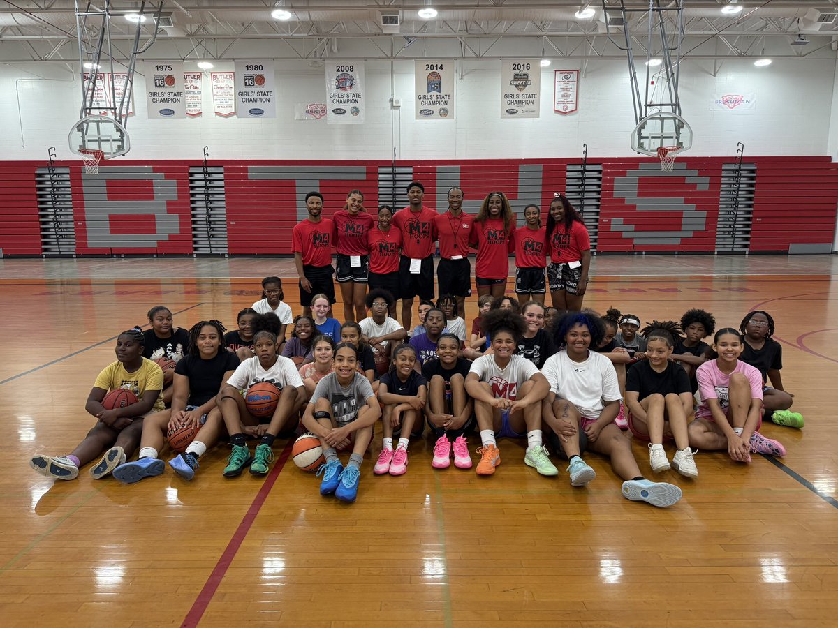 M14HoopsLou's tweet image. What a day !! Thank you so much to everyone who was involved in the process of making the End of School clinic happen. Great turn out today !! Kids got better !! Most importantly the kids had fun !! 

#M14hoops
#RepThe14
#TrainingHasToTranslate