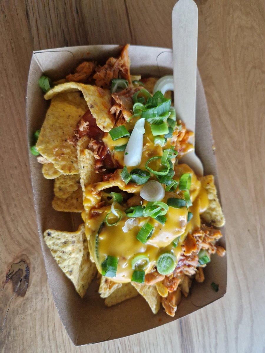 Sweet Taiga (@sweettaigaa) on Twitter photo Twitchcon Rotterdam lunch tip!!
(sorry I love loaded nachos) Twitchcon Rotterdam lunch tip!!
(sorry I love loaded nachos)