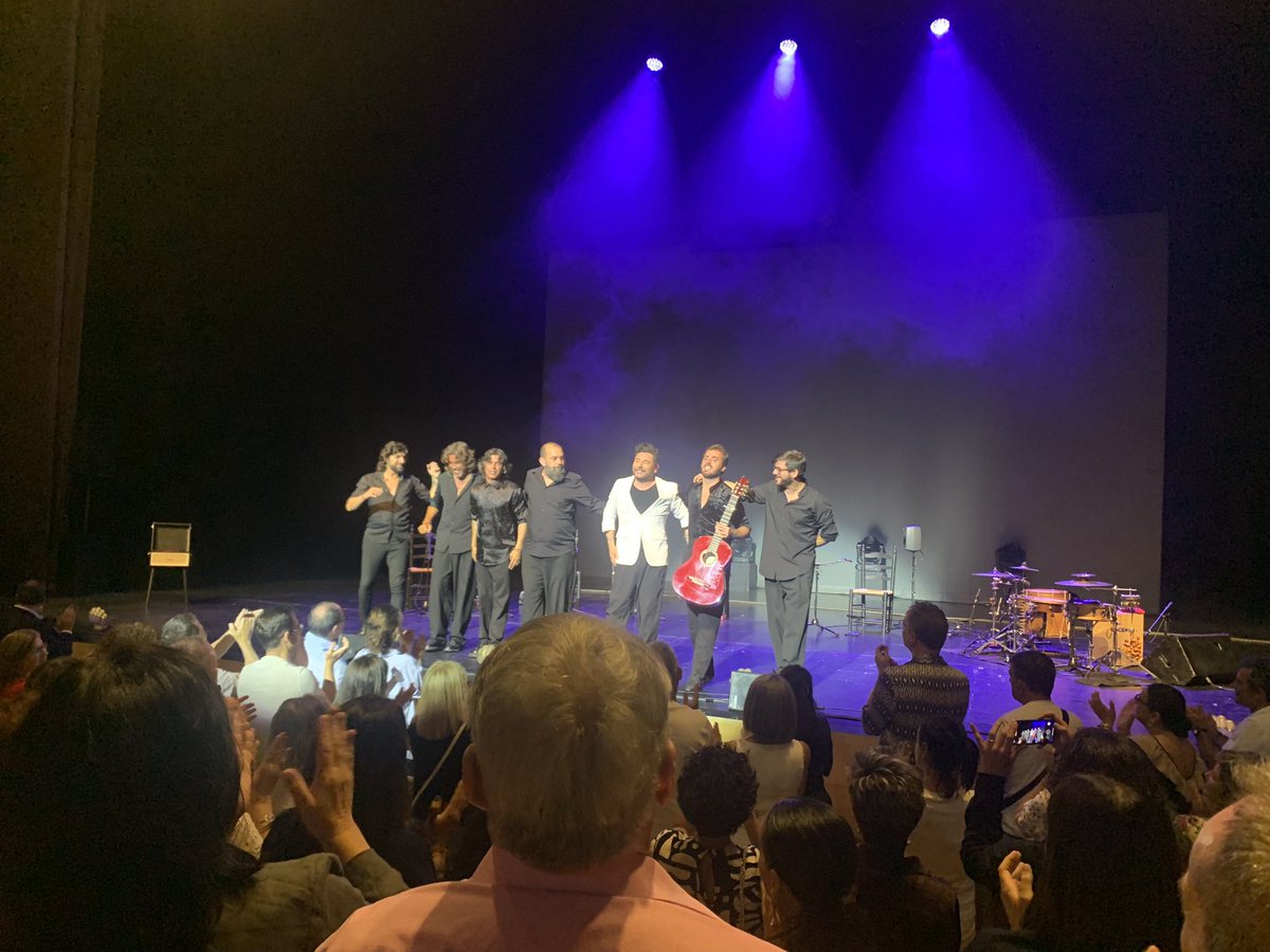 El arte del flamenco hoy en Riojaforum

Poveda nos ha transportado a la esencia de la poesía de Lorca con su interpretación de Poema del Cante Jondo, una obra emblemática de la literatura española.

Un homenaje al Patrimonio Cultural Inmaterial que nos conecta con nuestras raíces