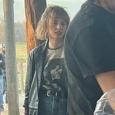 robin wearing winona's outfit!!! #StrangerThings5