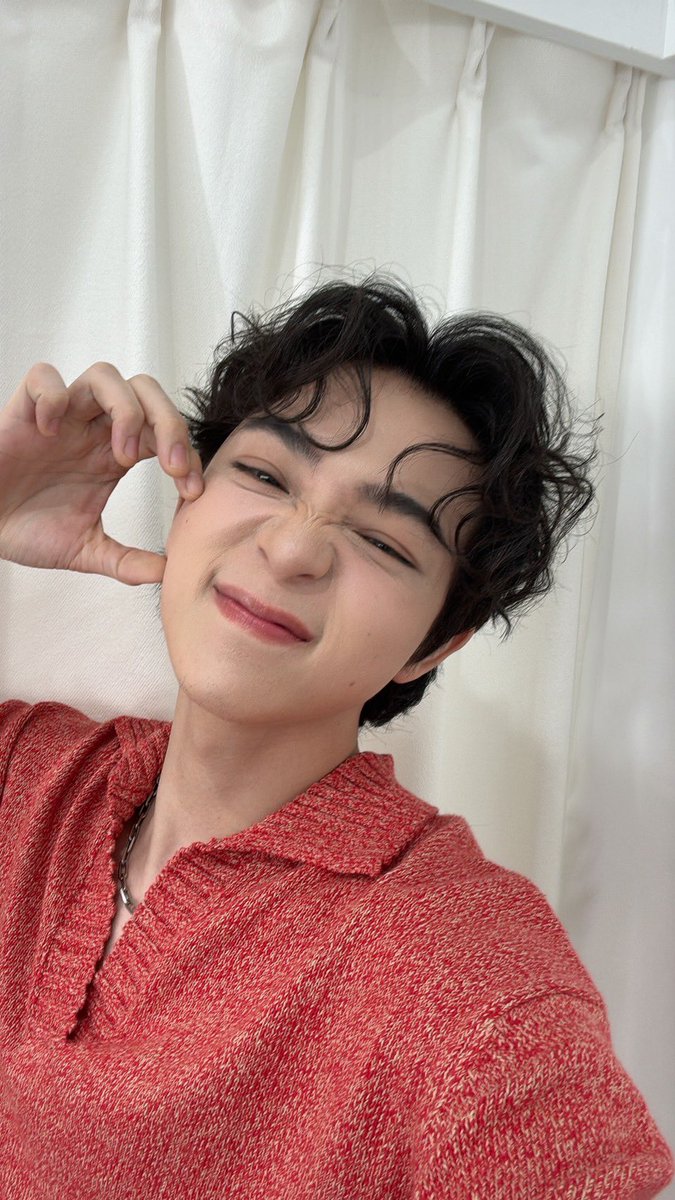 wabisabiTH's tweet photo. วันนี้พร้อมเสิร์ฟความสดใสแล้วง้าบบ
AISHITERU BBAS FANDAY
#Bas1stFandayTokyo https://t.co/xN7aDD5cmT