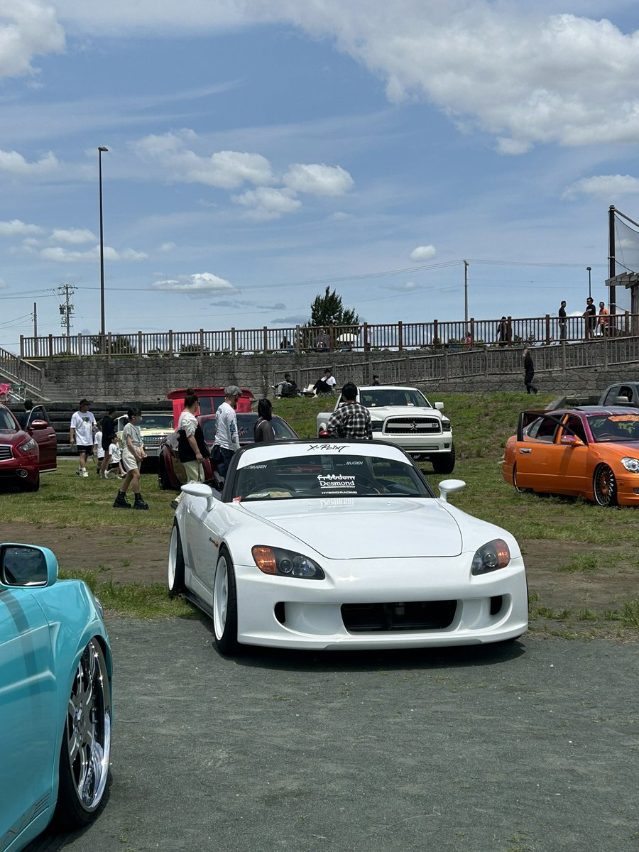 Naru6517's tweet image. Cross FIVE 静岡🇺🇸
搬入完了(*`･ω･)ゞ
いい天気すぎて最高❤️‍🔥
今日は2台で搬入
 #Crossfive