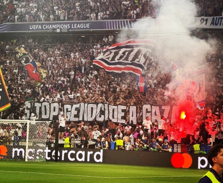Selamat PSG

Tim yang fluid, tapi solid. Semua pemainnya mau berlari lebih jauh dan bergerak lebih cepat. Saling berkorban membuat tim jadi seimbang dan sulit dikalahkan.

Respect juga untuk ultras PSG. Stop genosida Gaza! 🙏🏻🍉