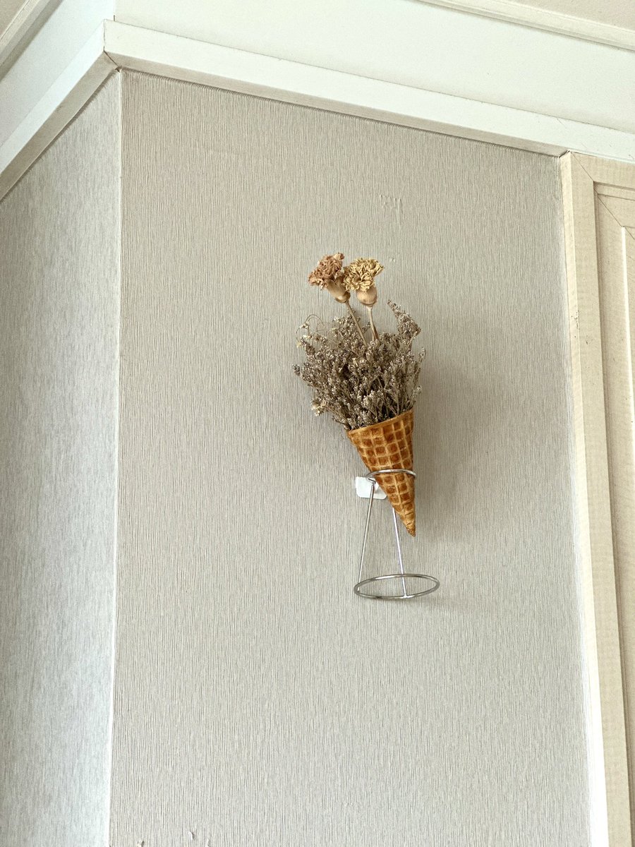 🌼🍦🌼
- 
화병으로 쓰기 ! 내일 사진찍으러 갈때도 파란 하늘이길 ʚဝိူɞ