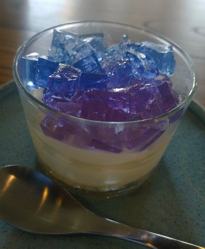 mnmsrba's tweet photo. 岐阜県は関市、善光寺の境内にあるカフェ茶房宗休さんです（宣伝）
まったり空気の流れるここはコーヒーも美味い（宣伝）
近くに寄られた際は是非に！！！（宣伝）

私は徒歩で行ける（マウント） https://t.co/vGDTpzikei