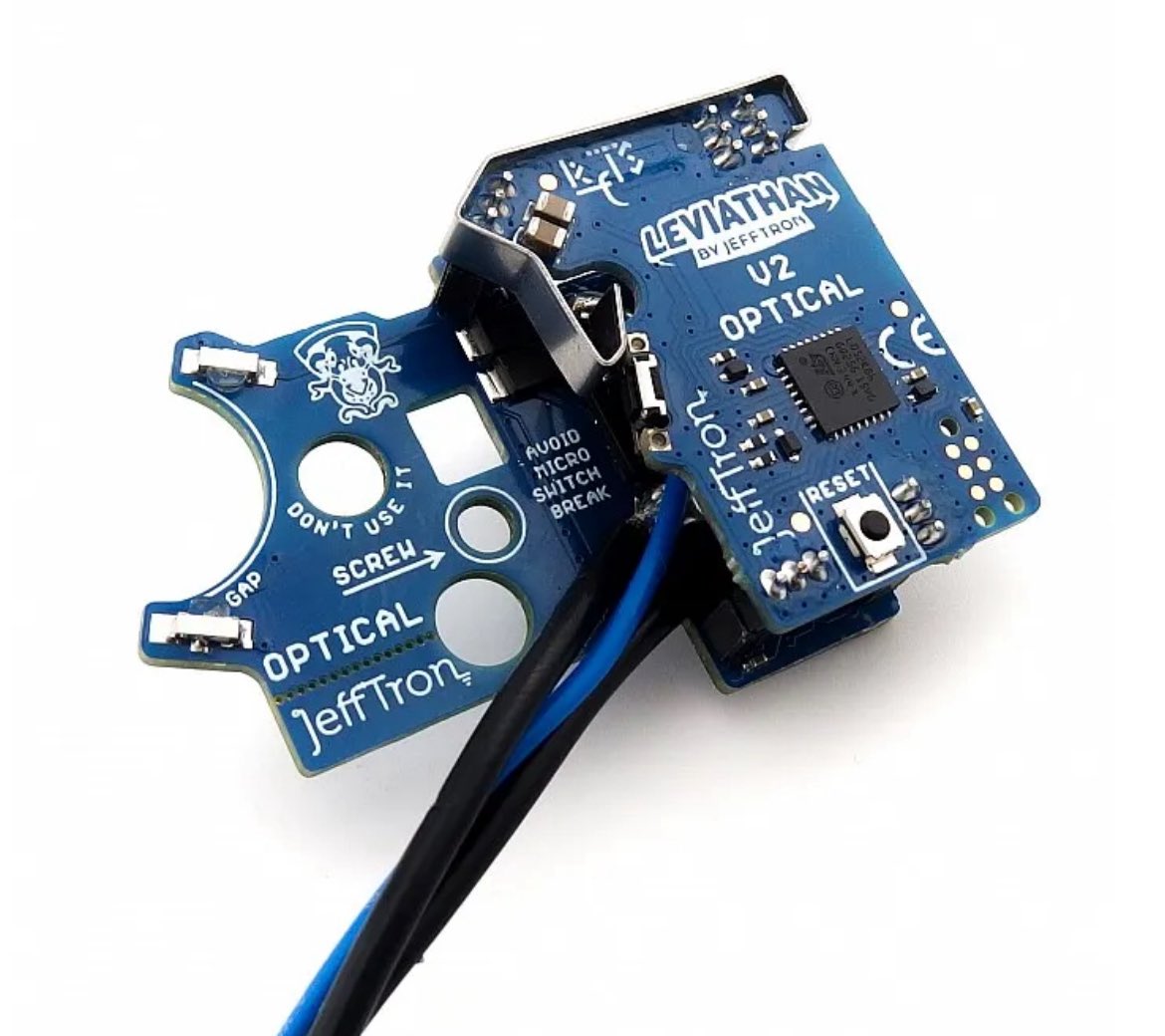 MiuAirsoft's tweet image. おはようございます
ミヤです

当店では比較的安価な
KESTRELやPERUNを
おススメしておりますが
勿論TITANやLEVIATHANも
取り扱い、組込可能です。

電子トリガーカスタムなども
是非ご用命下さい

本日も21時まで営業です
サバゲー帰りに
是非遊びに来て下さい

#MIUエアソフト
#GAW
#AWC