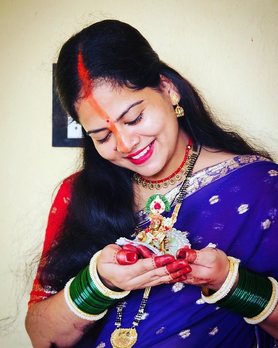 जो बदला जा सके उसे बदलो...!
जो बदला न जा सके उसे स्वीकारो... !
जो स्वीकारा न जा सके उससे दूर हो जाओ..!
लेकिन स्वयं को हमेशा खुश रखो पार्थ...!
#आत्मसम्मान❣️