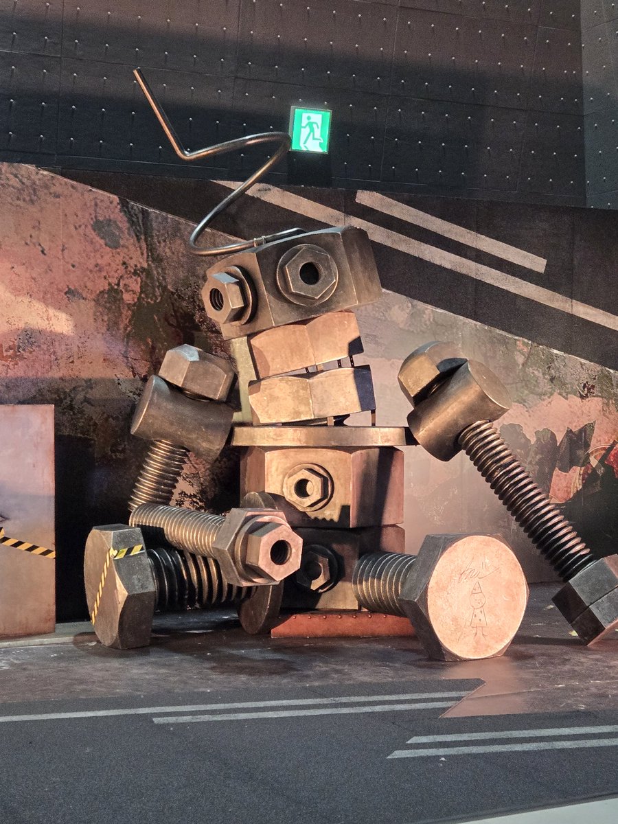 HIRA_yonezu0111's tweet image. 6月1日 今日も返信なし

JUNKで見れなかったのが心残り😭

 #米津玄師
 #POSTHUMAN