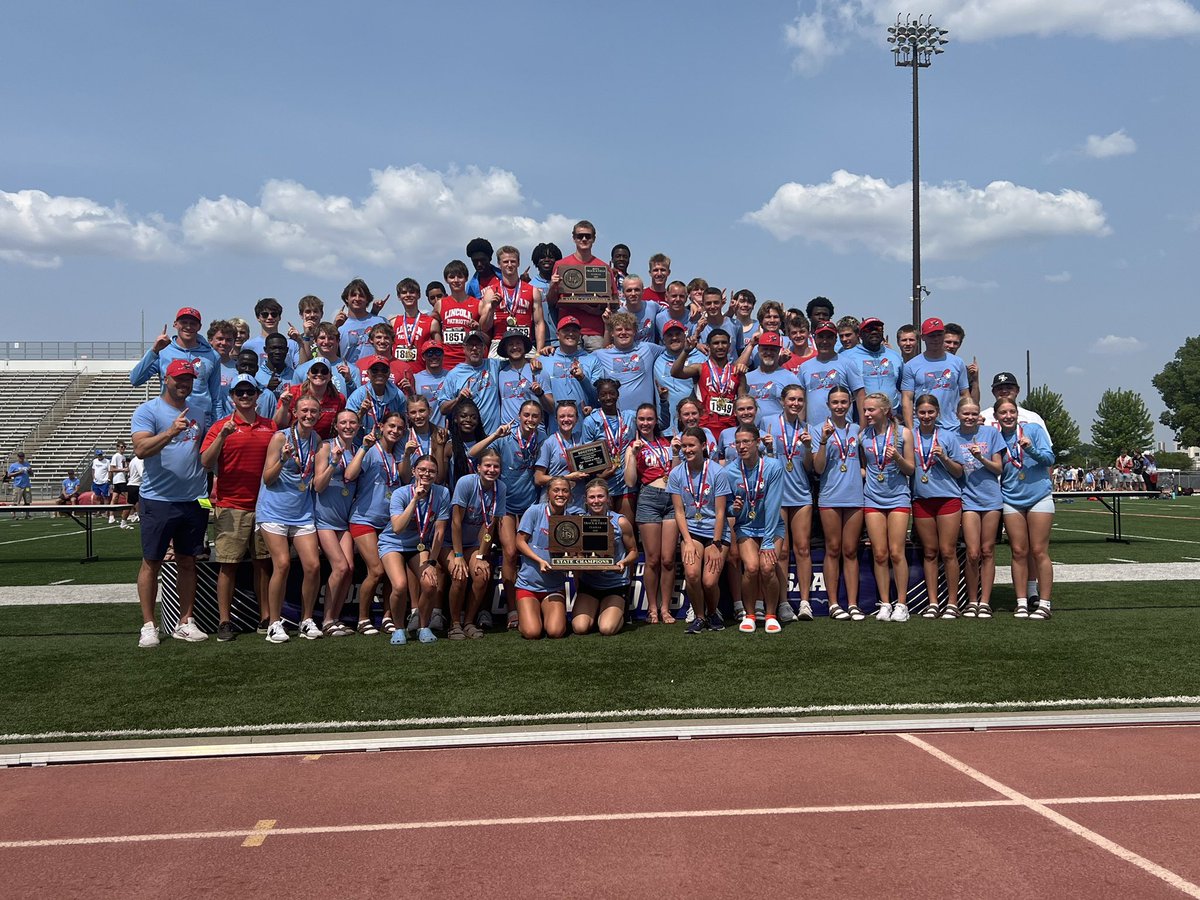 Congratulations to the Lincoln boy’s and girl’s track and field teams as they both are taking home State Championships! Both teams needed clutch performances on the final day to seal their respective victories! Go Pats!!