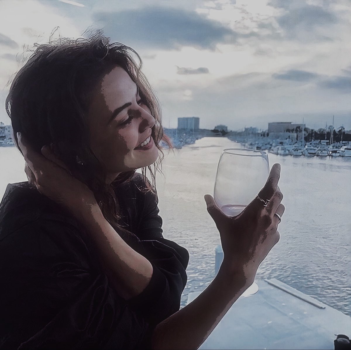 ᅠ ᅠ ‍ ᅠᅠᅠ . tweet media