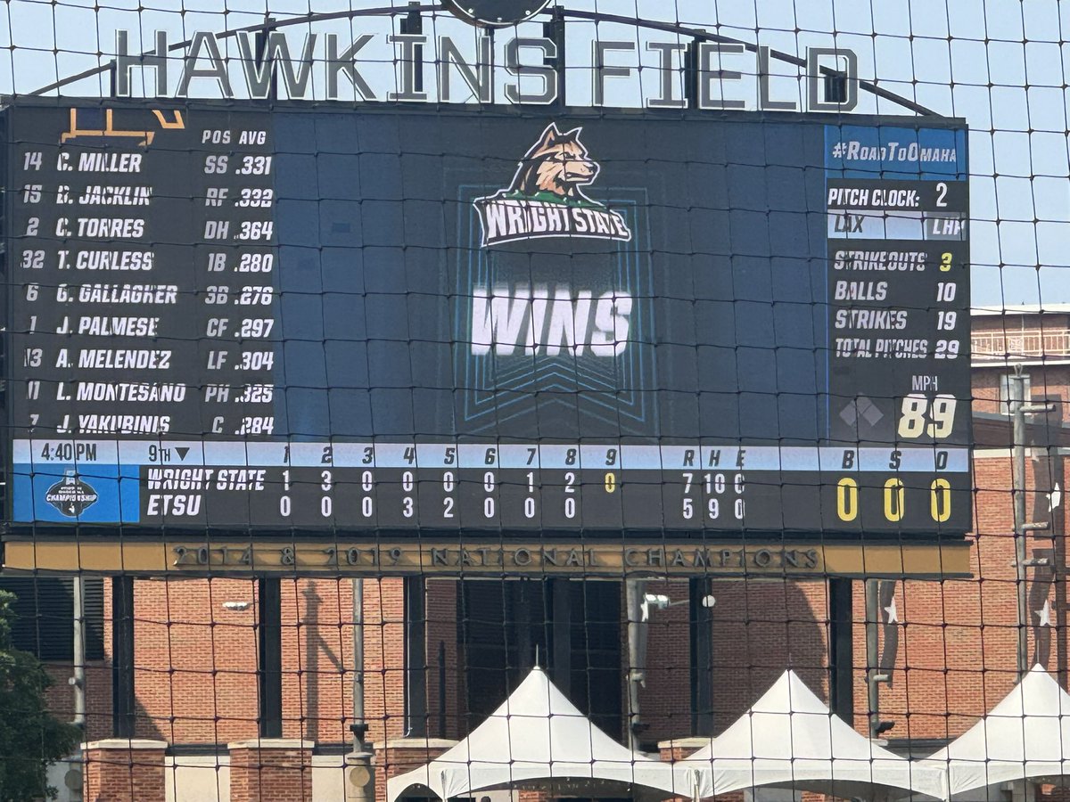 BaseballArrows's tweet image. 2024 Tecumseh grad Noah Cassell enjoying some NCAA Regional baseball.