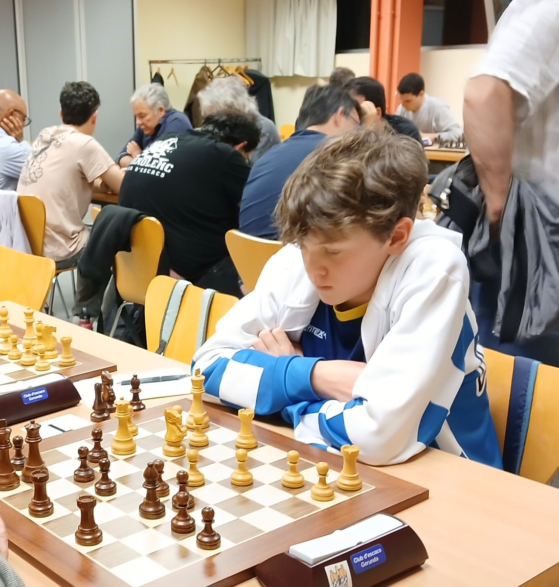 escacsgerunda's tweet photo. L'Alexei Vyboyshchikov ha guanyat avui #EnrocSerinyà en aconseguir 6 punts a les 6 rondes disputades. 
Molt bé!

#EscacsGerunda #Escacs @escacs_cat #Serinya https://t.co/GKIU4wLgwg
